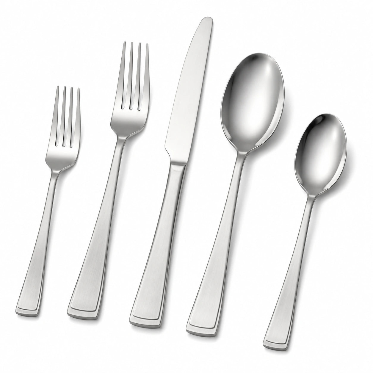 Besteckset 5-teilig Edelstahl Silber mit satinierten Griffen für den Esstisch