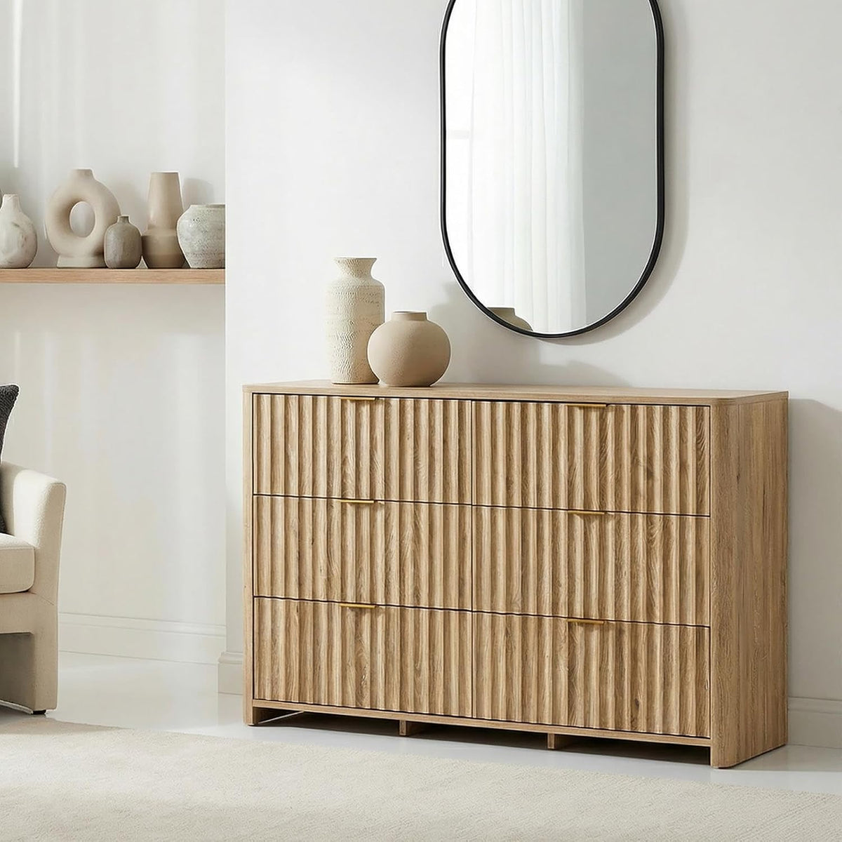 Kommode ELLA mit 6 Schubladen, Schubladenkommode mit Lamellenoptik, Sideboard mit Stauraum, Eiche Finish, skandinavisches Design